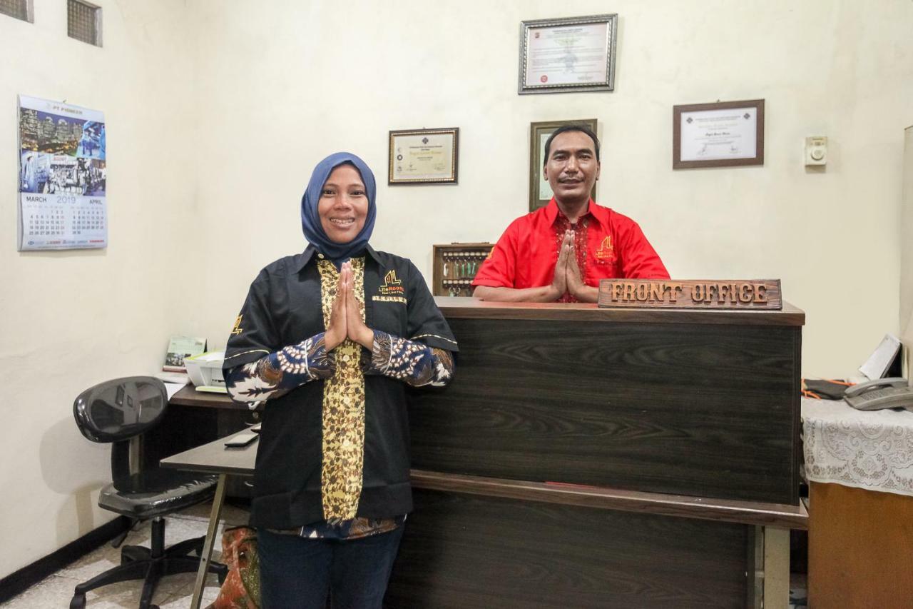 Lite Rooms Bogor Guest House Extérieur photo