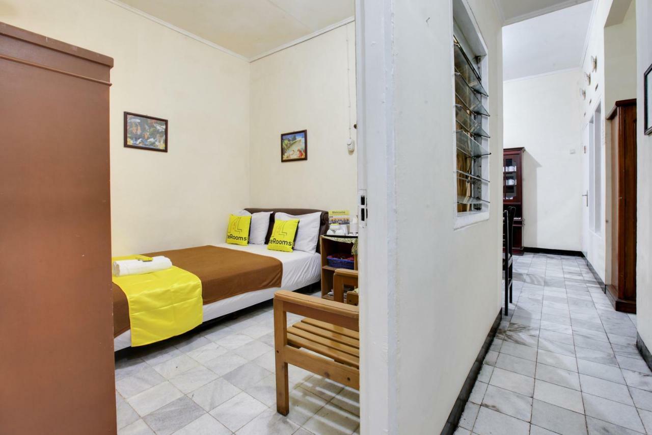 Lite Rooms Bogor Guest House Extérieur photo