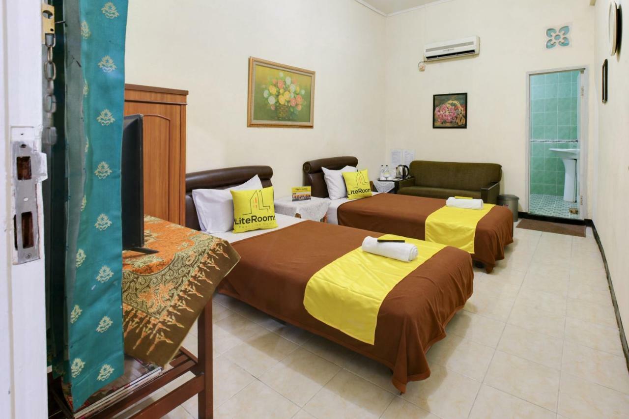 Lite Rooms Bogor Guest House Extérieur photo